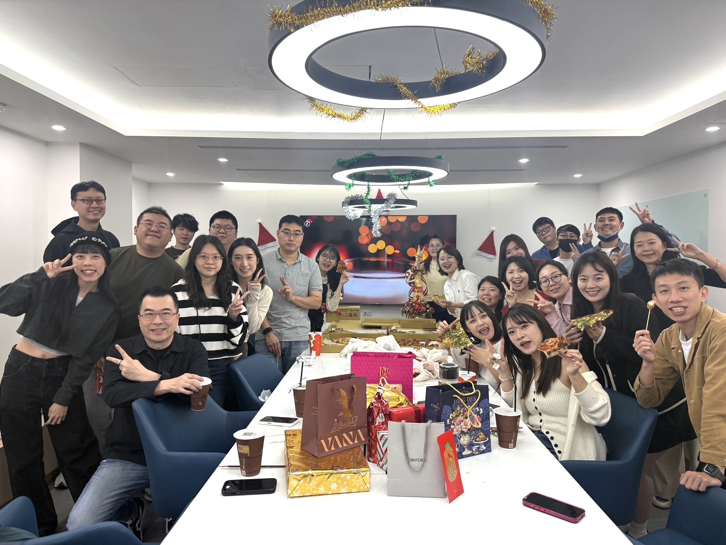 Read more about the article 【官方消息】睿鼎數位、睿太數位舉辦2025聖誕交換禮物活動